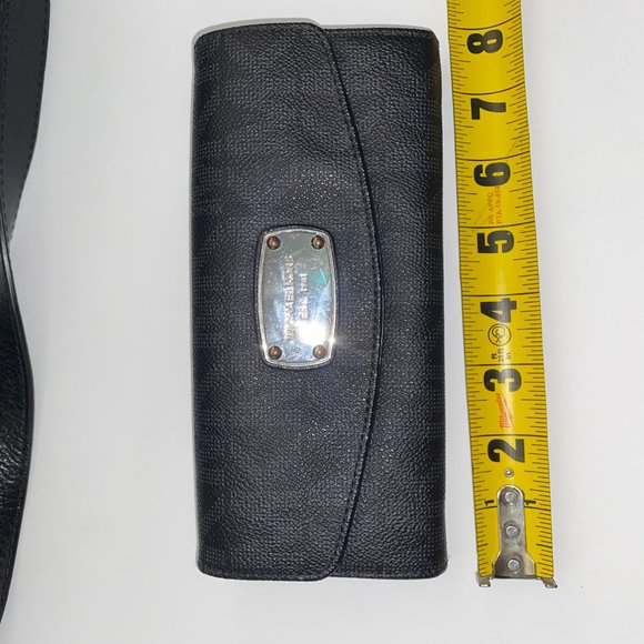 MICHAEL KORS Signature Logo with Wallet - Picture 13 of 13